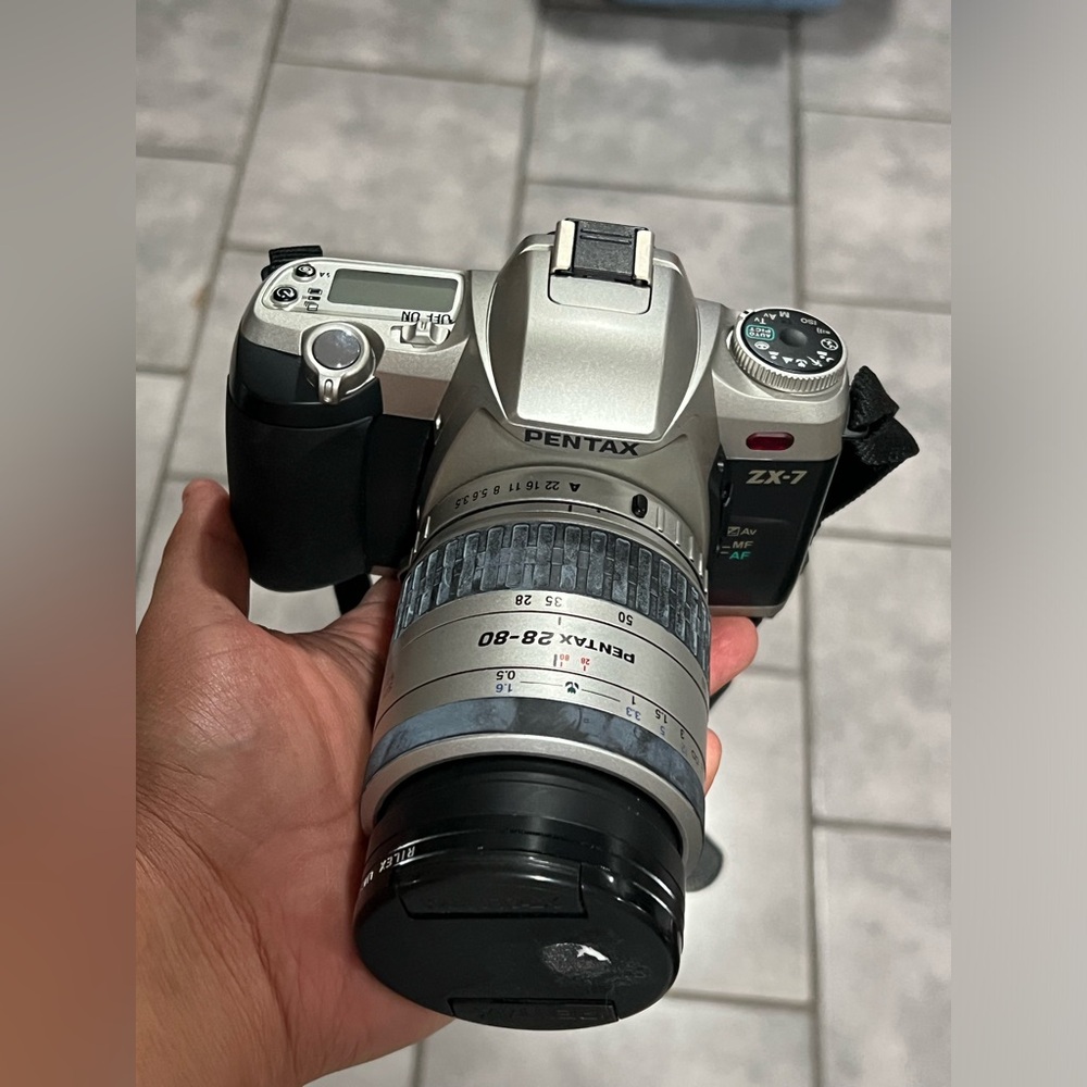 Pentax ZX-7 35mm Film Camera with Pentax SMC FA 28-80mm
